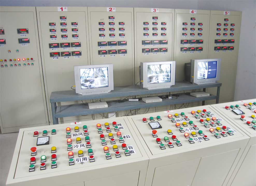 石灰窯高效空氣、煤氣預(yù)熱器及控制室1